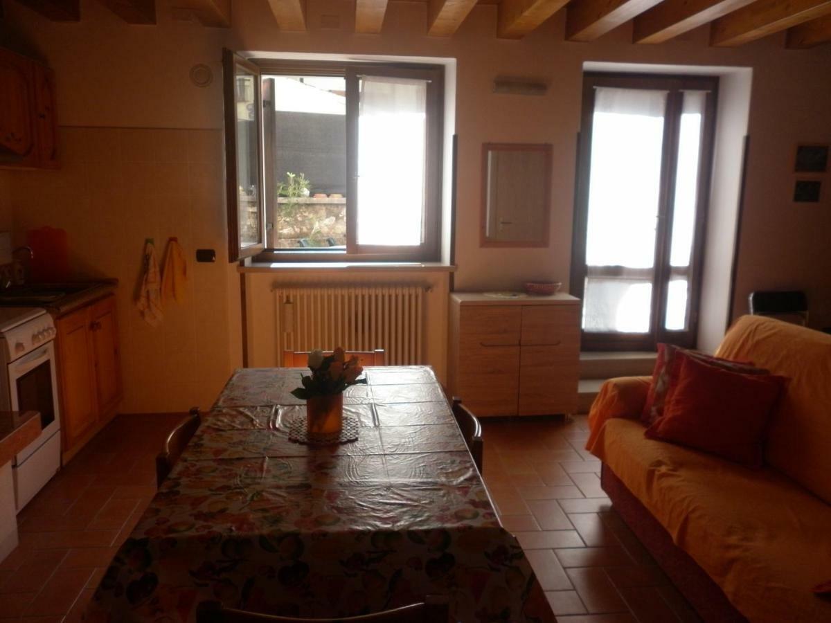 La Piccola Mimosa Apartment SantʼAmbrogio di Valpolicella Exterior foto